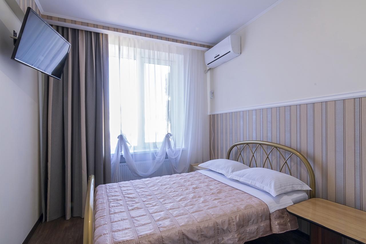 Centralny Hotel ครือวอยร็อก ภายนอก รูปภาพ