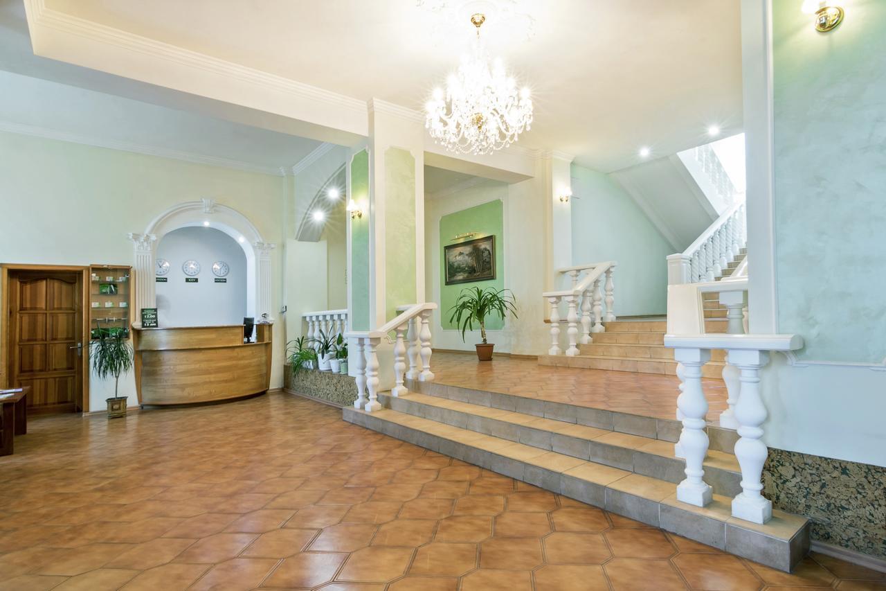 Centralny Hotel ครือวอยร็อก ภายนอก รูปภาพ