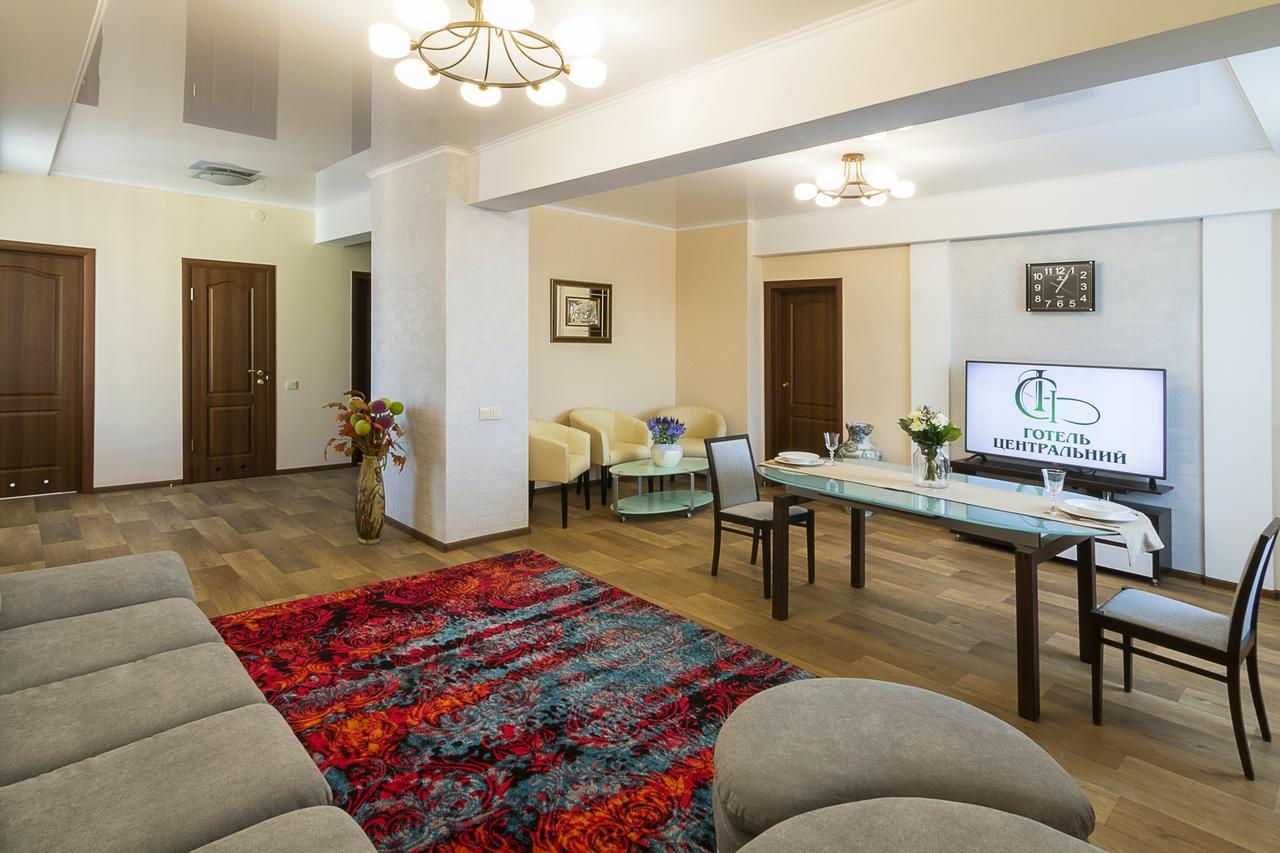 Centralny Hotel ครือวอยร็อก ภายนอก รูปภาพ